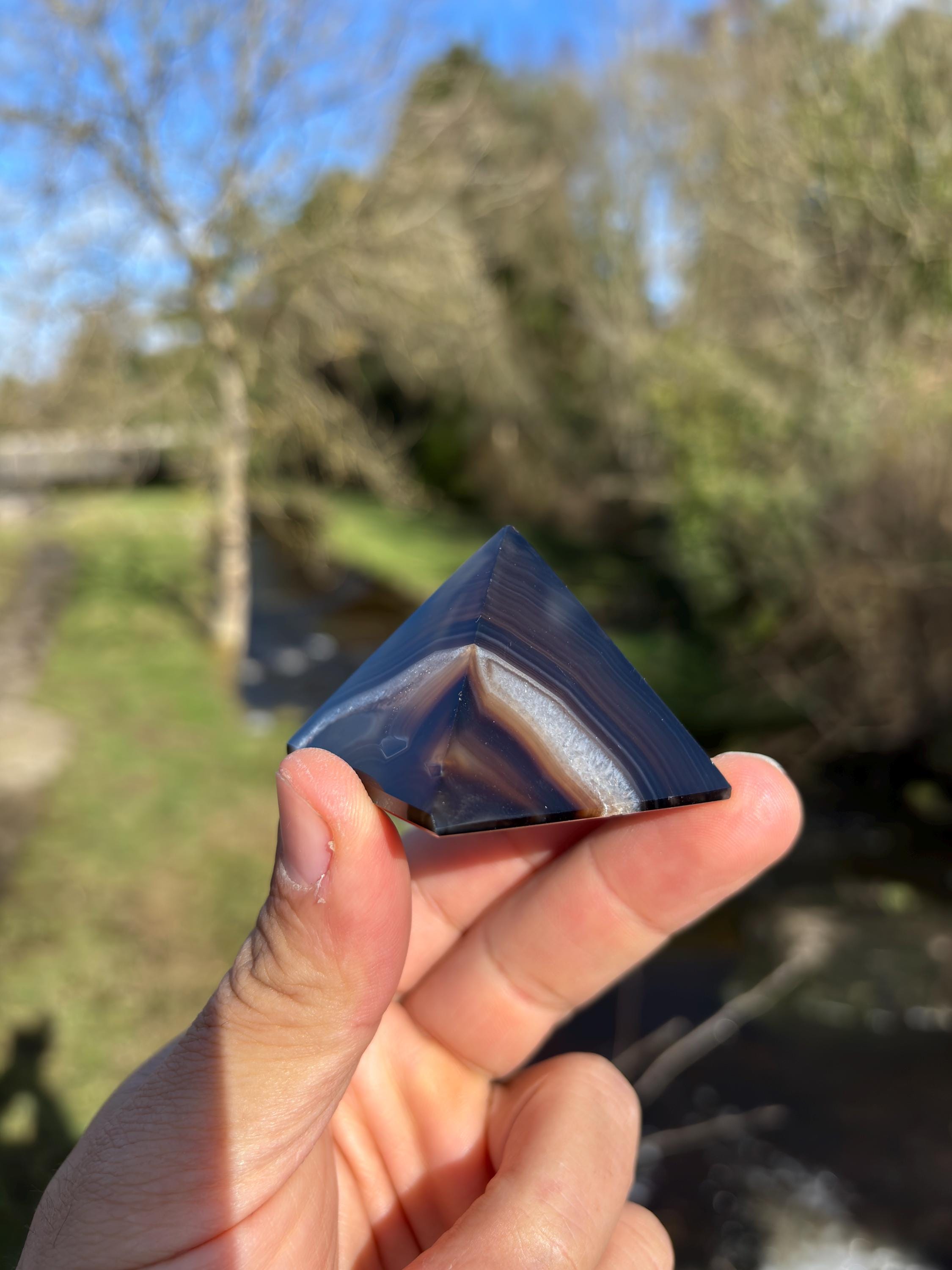 Agate Crystal Pyramid 46mm | Natural Grounding Stone | Sacred Geometry Healing Crystal | Polished Mineral Decor