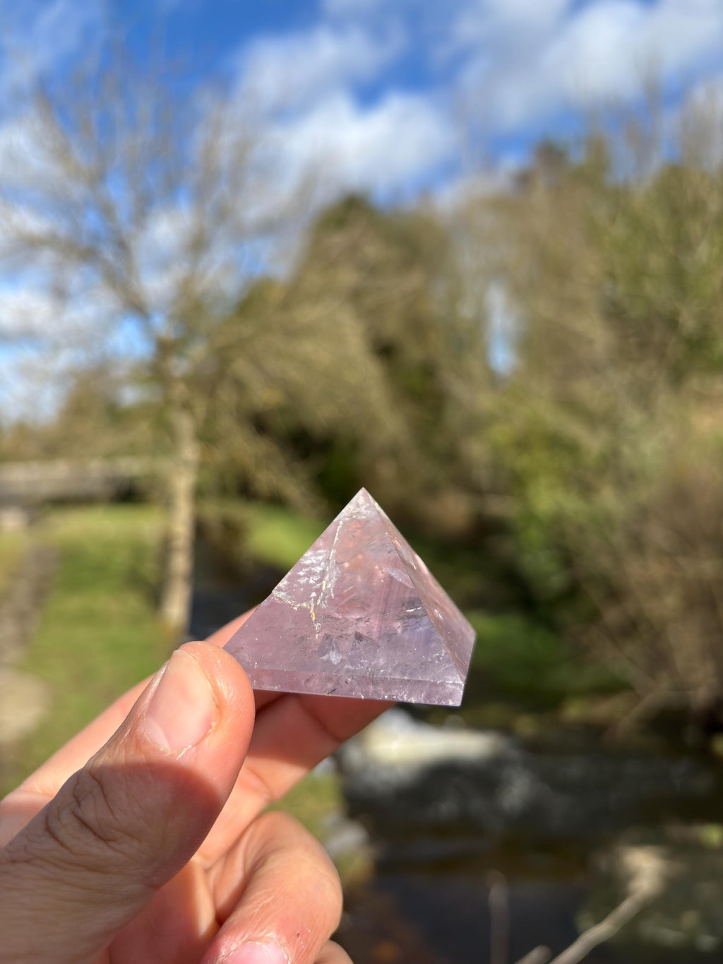 Amethyst Crystal Pyramid 40mm | Purple Quartz Healing Stone | Sacred Geometry Energy Crystal | Meditation Decor