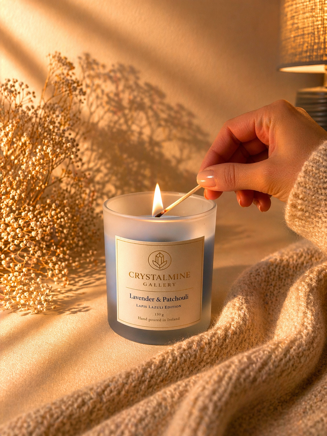 Luxury Crystal Candle – Lapis Lazuli Edition – Lavender & Patchouli Scent – Hand Poured Soy Wax Candle – Healing Energy Candle – Home Decor Gift
