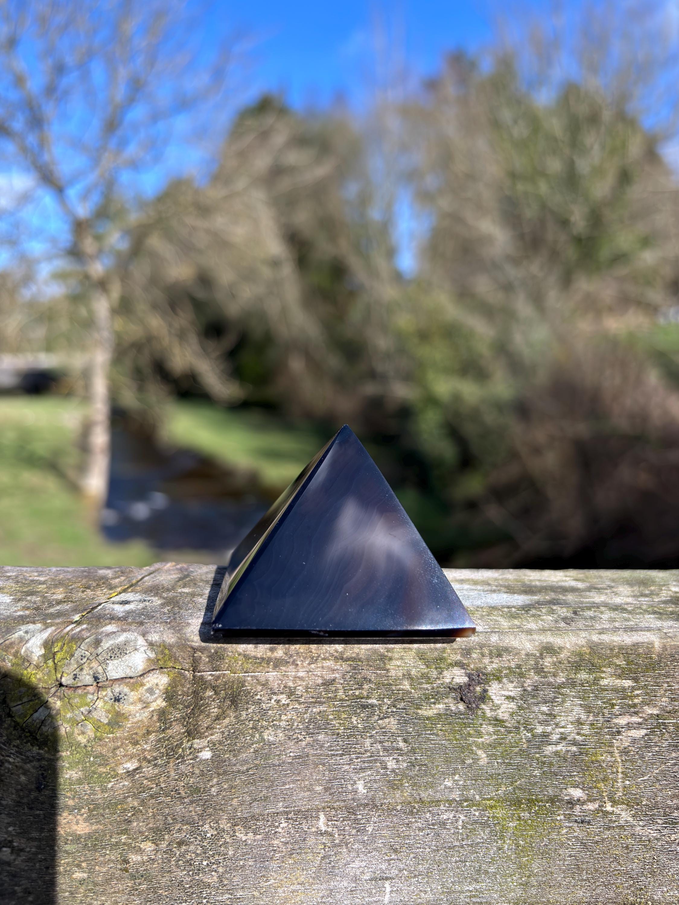 Agate Crystal Pyramid 46mm | Natural Grounding Stone | Sacred Geometry Healing Crystal | Polished Mineral Decor
