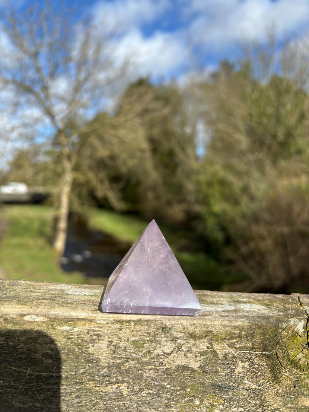 Amethyst Crystal Pyramid 40mm | Purple Quartz Healing Stone | Sacred Geometry Energy Crystal | Meditation Decor