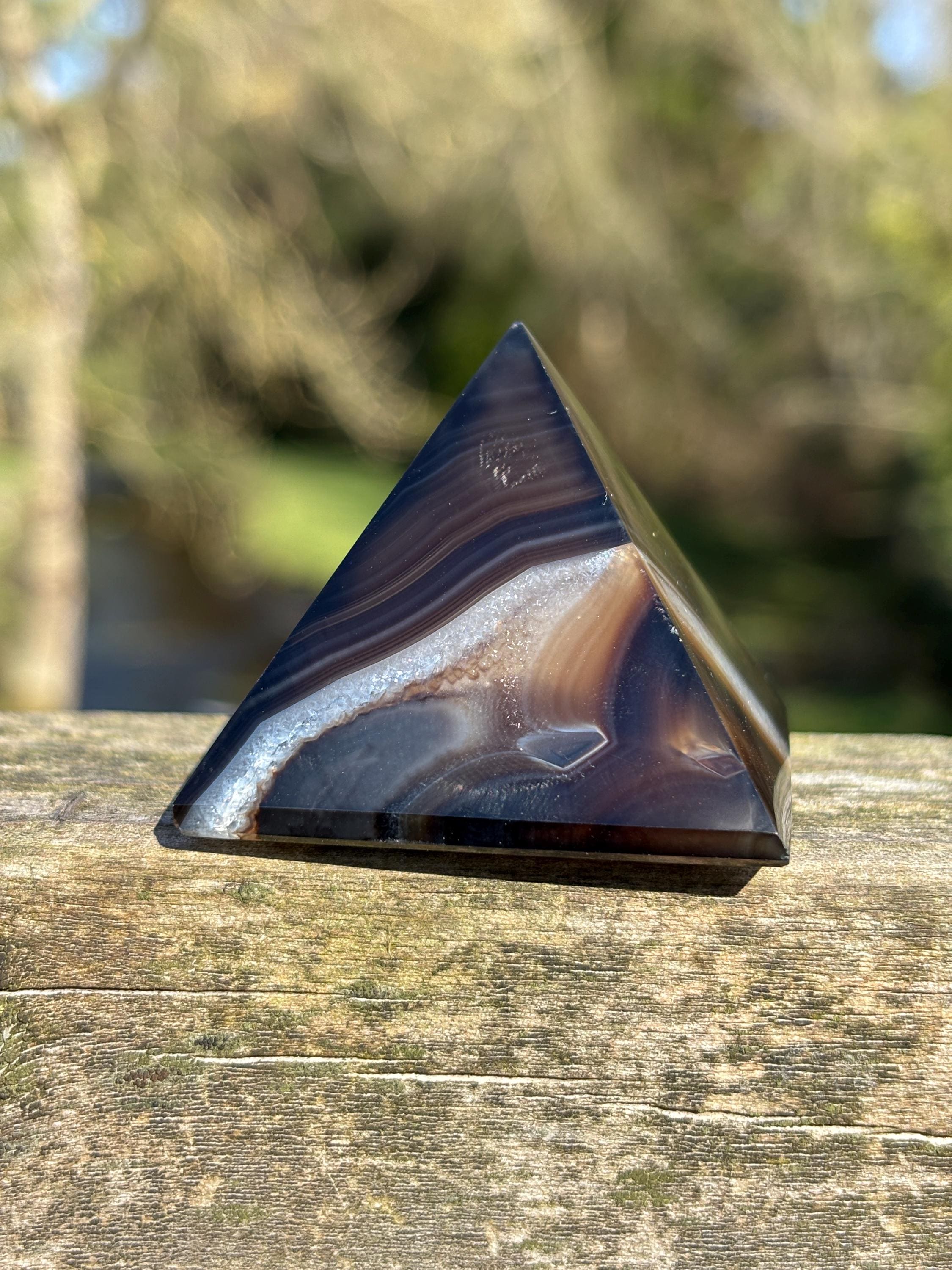 Agate Crystal Pyramid 46mm | Natural Grounding Stone | Sacred Geometry Healing Crystal | Polished Mineral Decor
