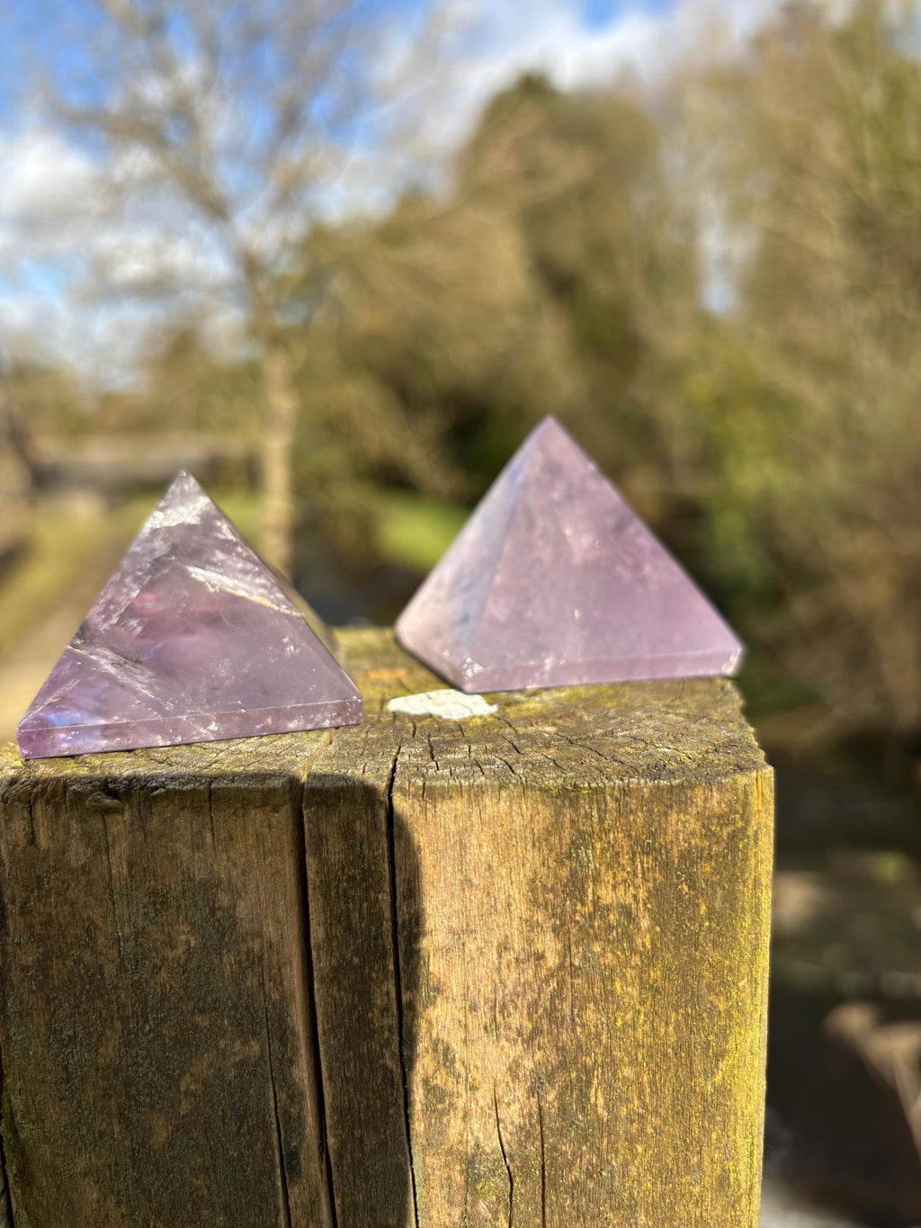 Amethyst Crystal Pyramid 40mm | Purple Quartz Healing Stone | Sacred Geometry Energy Crystal | Meditation Decor